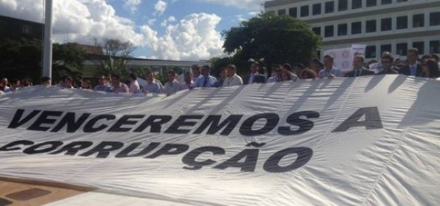Reportagem da revista Veja destaca corrup&ccedil;&atilde;o nos Tribunais de Contas