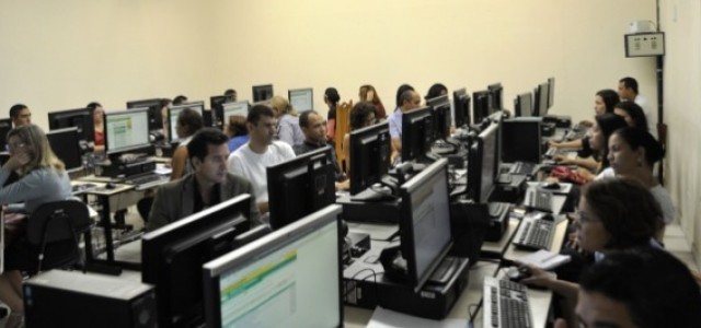 Oficina ensina a investigar gastos p&uacute;blicos